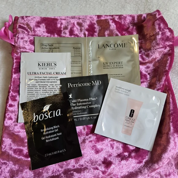 Assorted Skincare Sample Set with Pink Pouch - Picture 6 of 8